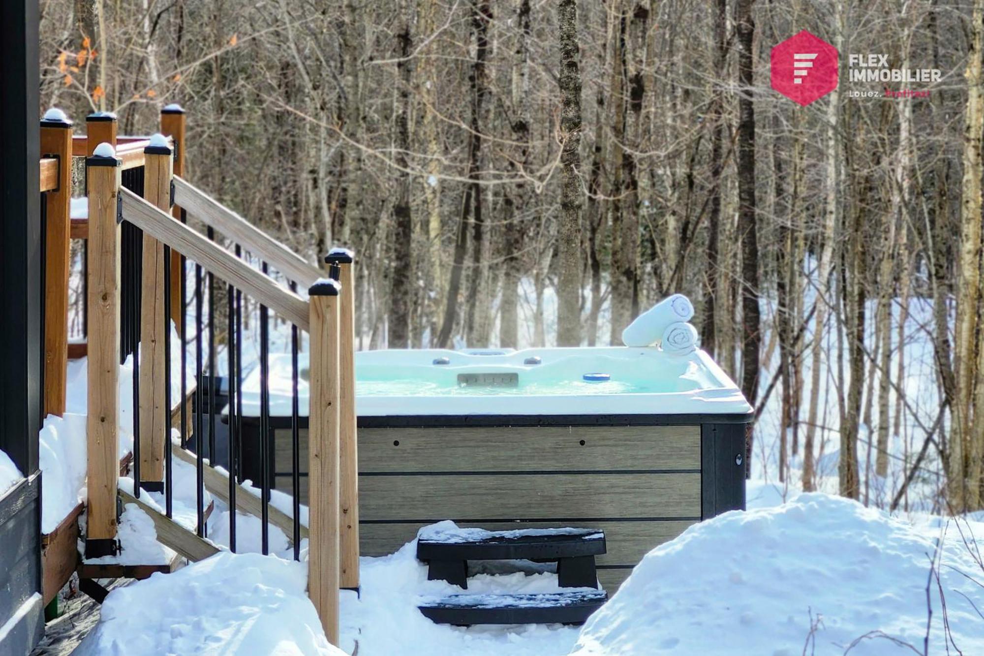 The Marco-Polo Of Portneuf - Open On Nature - Private Spa Pool Sauna Pont-Rouge Exterior photo